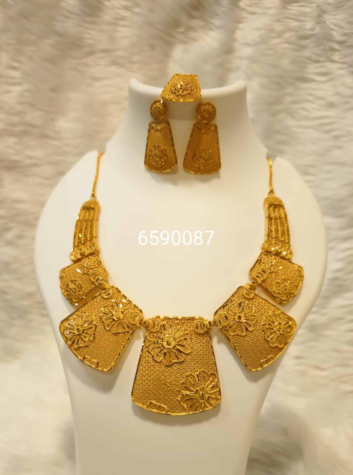 Necklace 0584