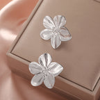 Boucles d'oreilles à tige Unift vintage en forme de fleur pour femme – Bijou bohème tendance en acier inoxydable plaqué or 14 carats