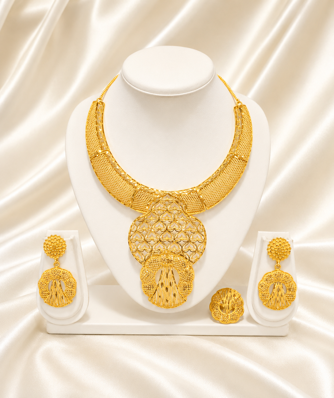 Necklace 0681