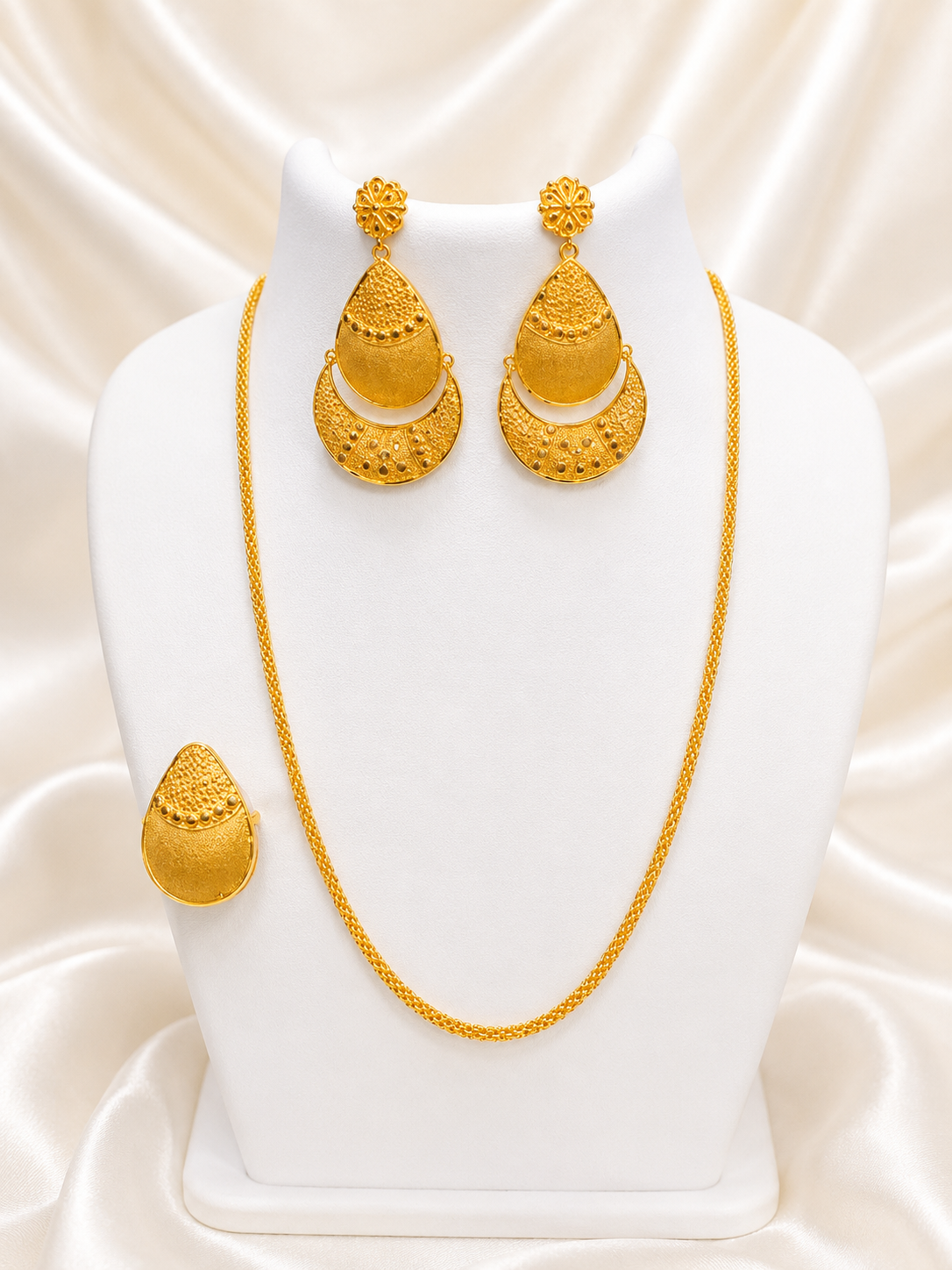 Necklace 0672