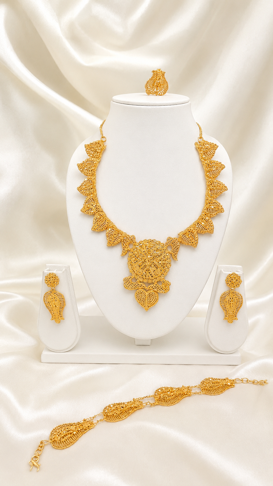 Necklace 0516
