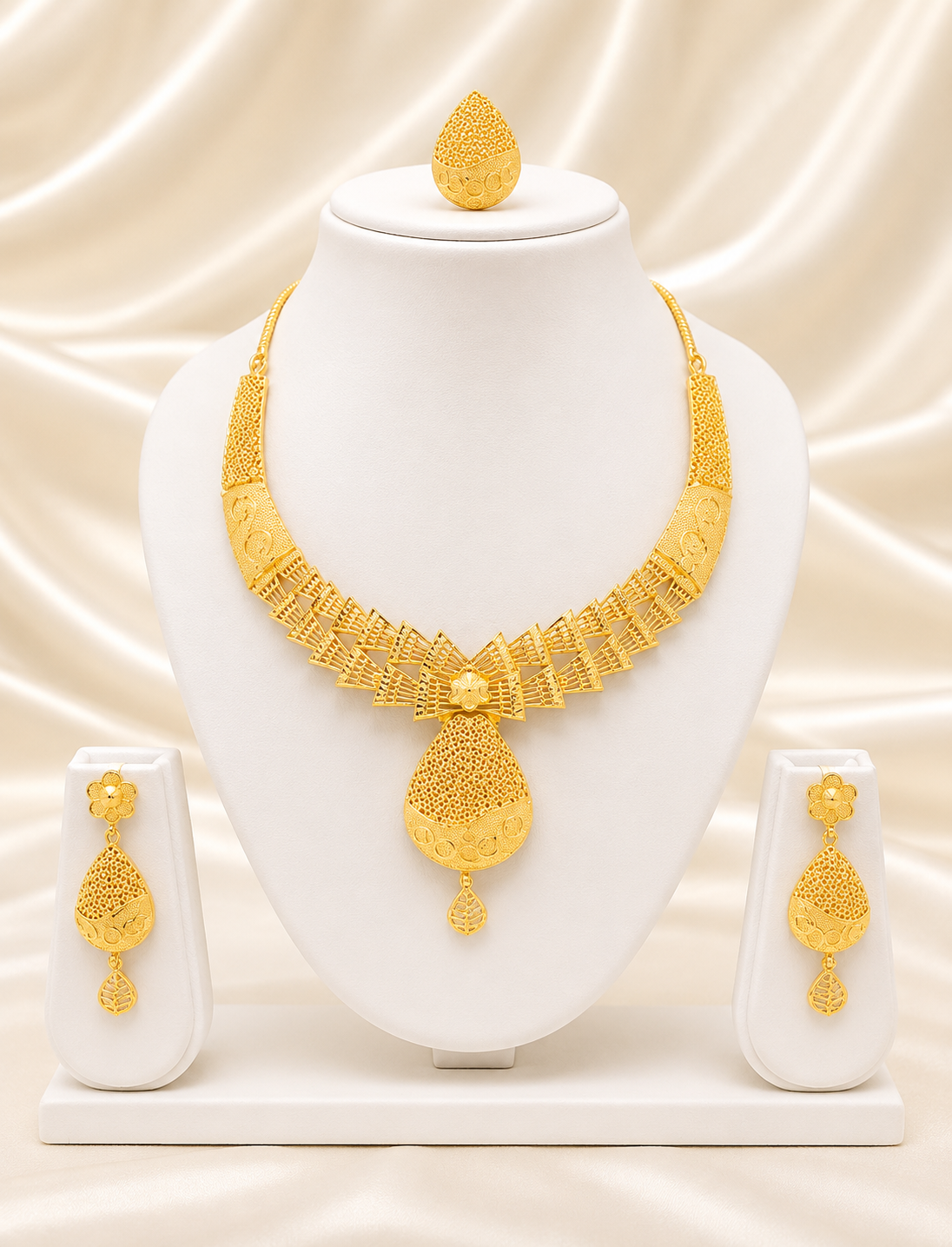 Necklace 0365