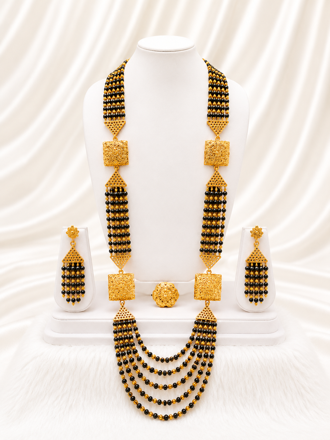 Ngalam Necklace 0028