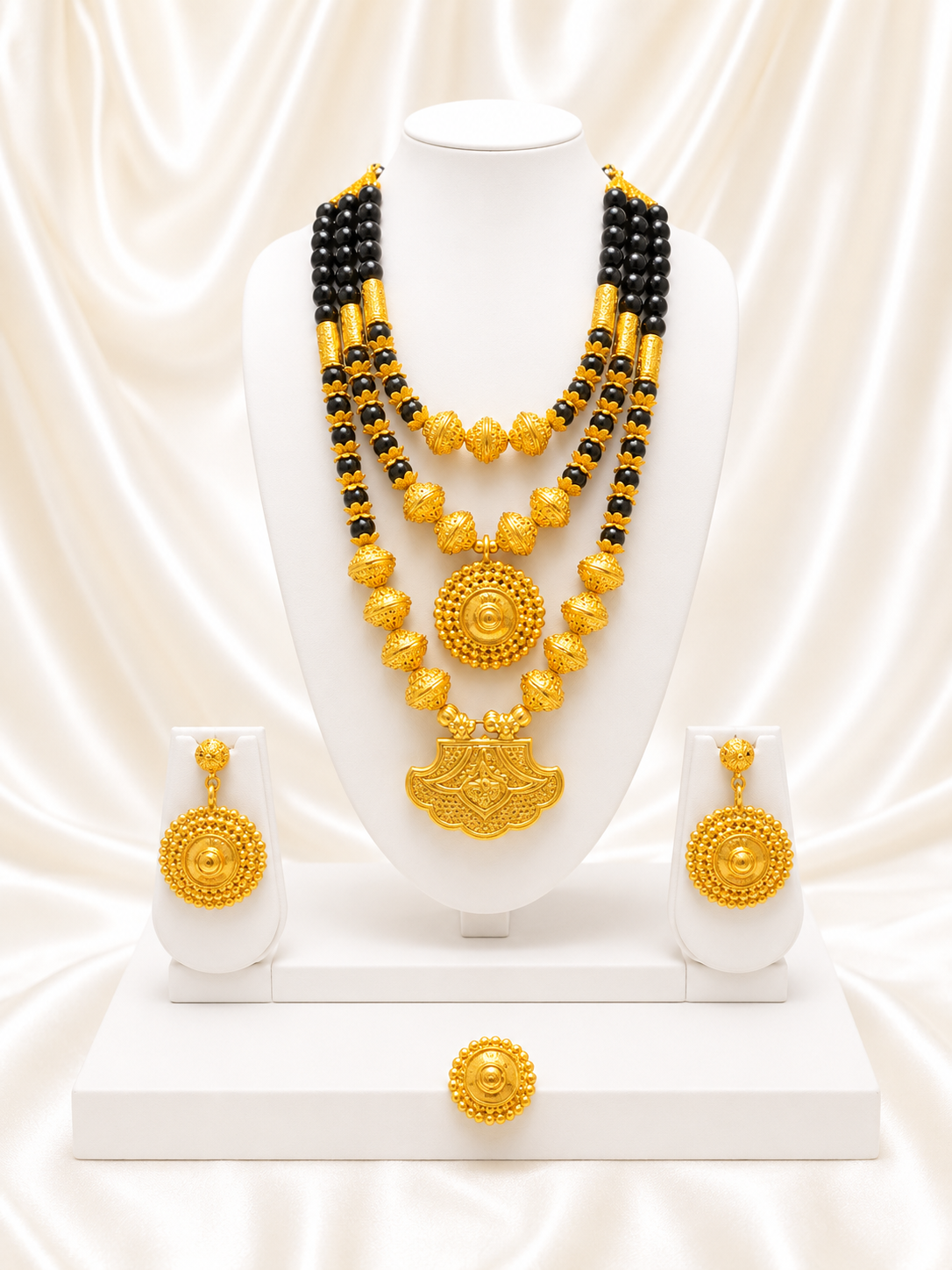 Ngalam Necklace 0012