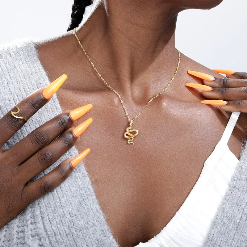 Gothic Snake Pendant Necklace – Stainless Steel Gold Choker for Women