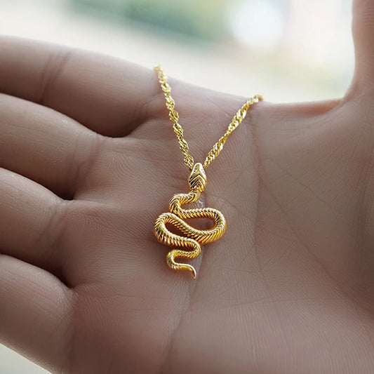 Gothic Snake Pendant Necklace – Stainless Steel Gold Choker for Women
