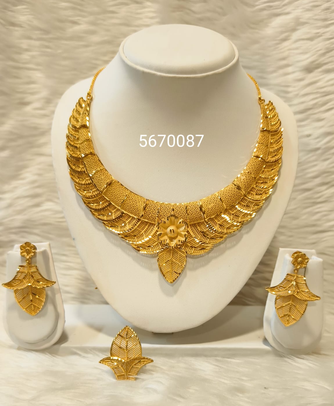 Necklace 0905
