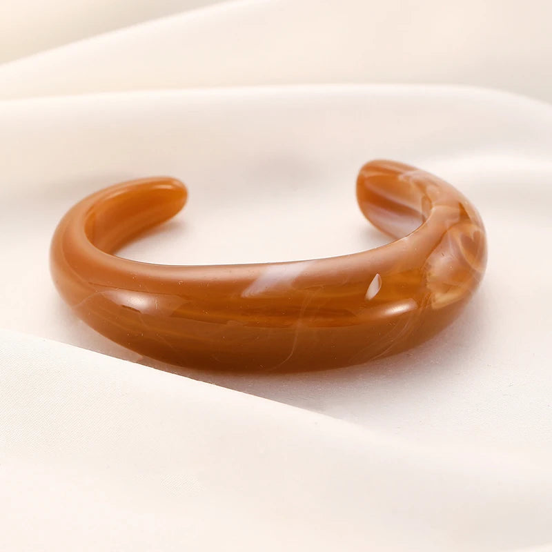 Trendy Multicolor Irregular Acrylic Cuff Bracelet – Geometric Open Bangle for Women