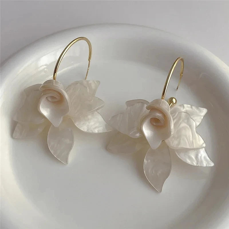 Trendy White & Brown Resin Flower Hoop Earrings – Statement Gardenia Design