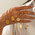 French Vintage Star & Moon Necklace – 316L Stainless Steel Celestial Pendant Chain (Unisex, Gold Tone) | ELARIAH