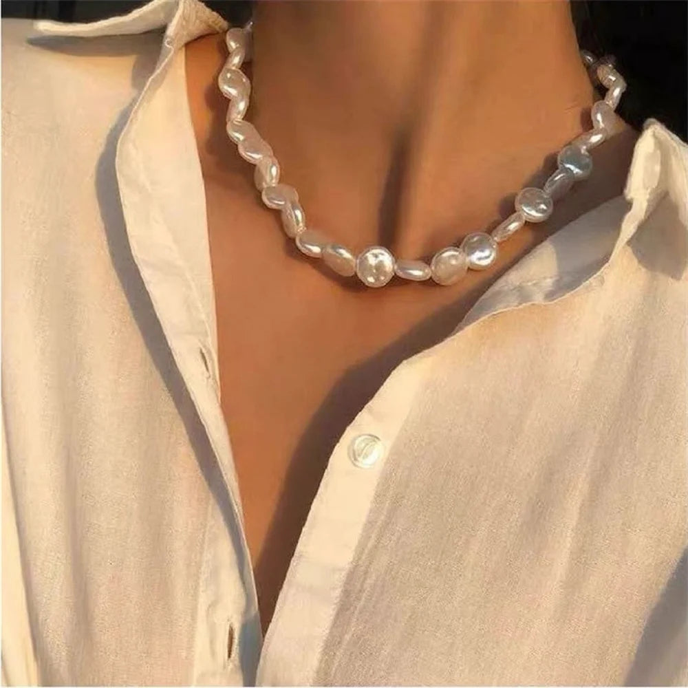 Elegant Irregular Pearl Multi-Layer Necklace with Heart Pendant – Classic Choker Jewelry for Women