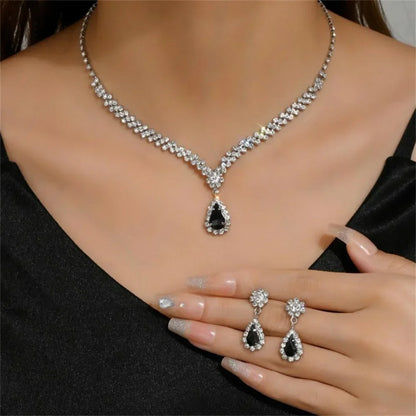 Luxurious Crystal Water Drop Necklace & Earrings Set – Elegant Bridal & Party Jewelry