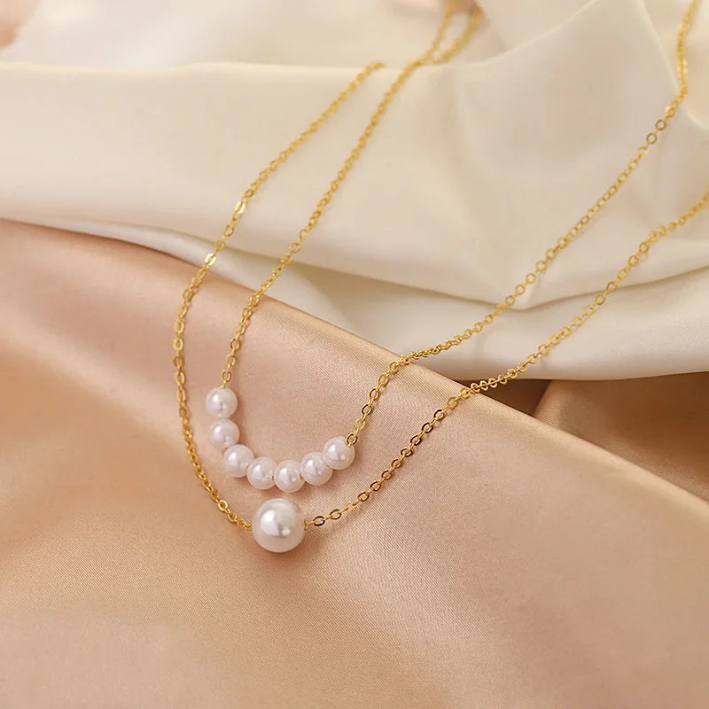 Elegant Irregular Pearl Multi-Layer Necklace with Heart Pendant – Classic Choker Jewelry for Women