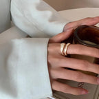Bague ajustable géométrique vintage en émail blanc – Bague cocktail ouverte irrégulière pour femme