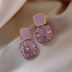 Boucles d'oreilles pendantes géométriques vintage en cristal violet pour femme – Boucles d'oreilles pendantes brillantes et originales | ELARIAH