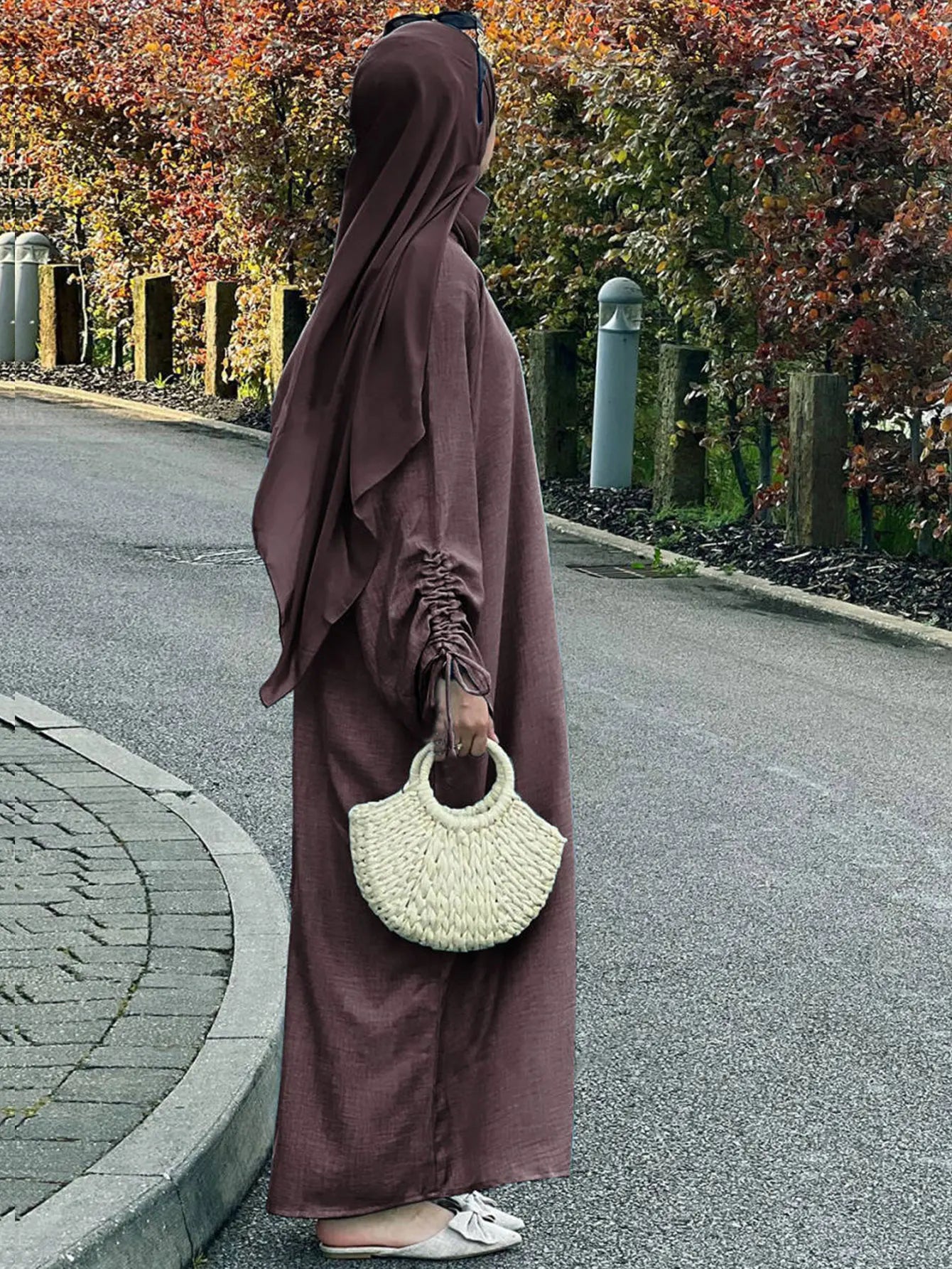 Modest Maxi Abaya Dress for Women – Loose Fit Long Sleeve Lace-Up Cuff Islamic Prayer Kaftan (Autumn/Winter)