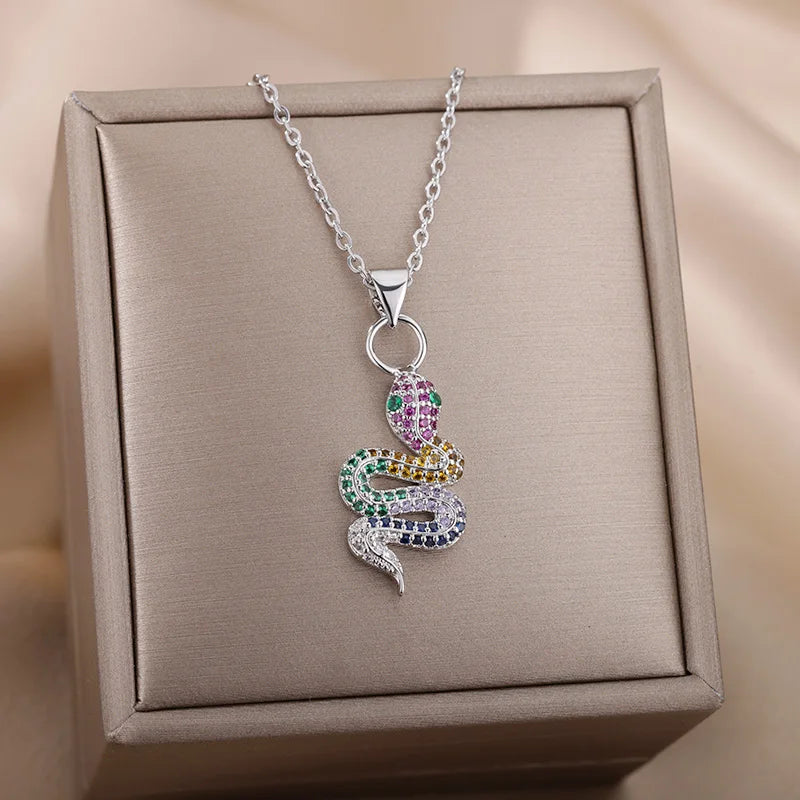 Gothic Snake Pendant Necklace – Stainless Steel Gold Choker for Women