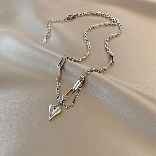 Creative Sweet Heart Pendant Necklace – Adjustable Clavicle Chain Jewelry for Women & Girls