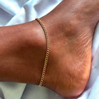 Minimalist Stainless Steel Cuban Chain Anklet for Women – Delicate 4mm Gold or Silver Adjustable Beach Anklet