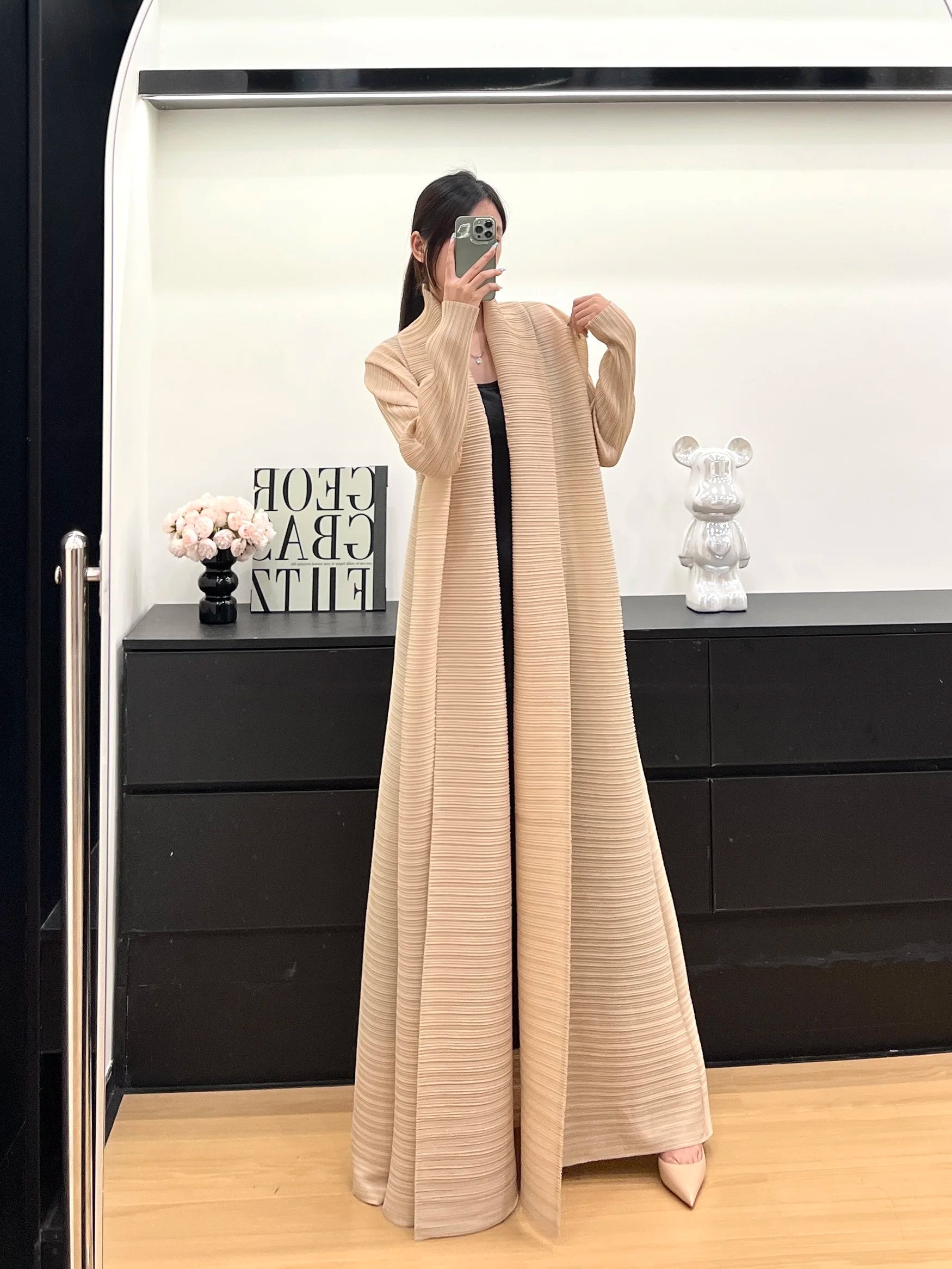 Elariah Retro Printed Pleated Abaya Coat – Belted Chiffon Maxi Modest Windbreaker Jacket for Women (One Size)