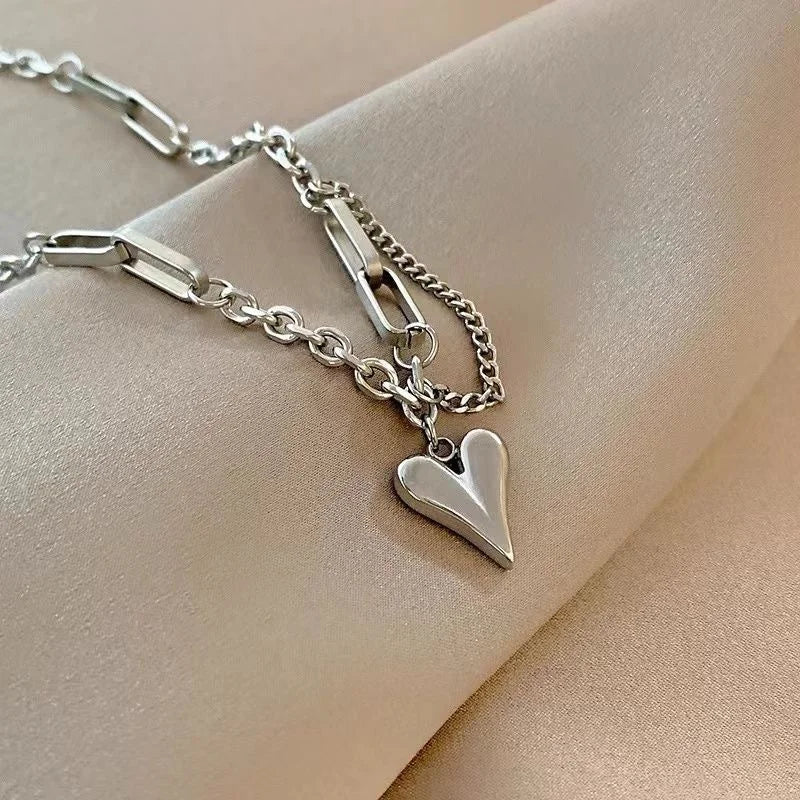 Creative Sweet Heart Pendant Necklace – Adjustable Clavicle Chain Jewelry for Women & Girls