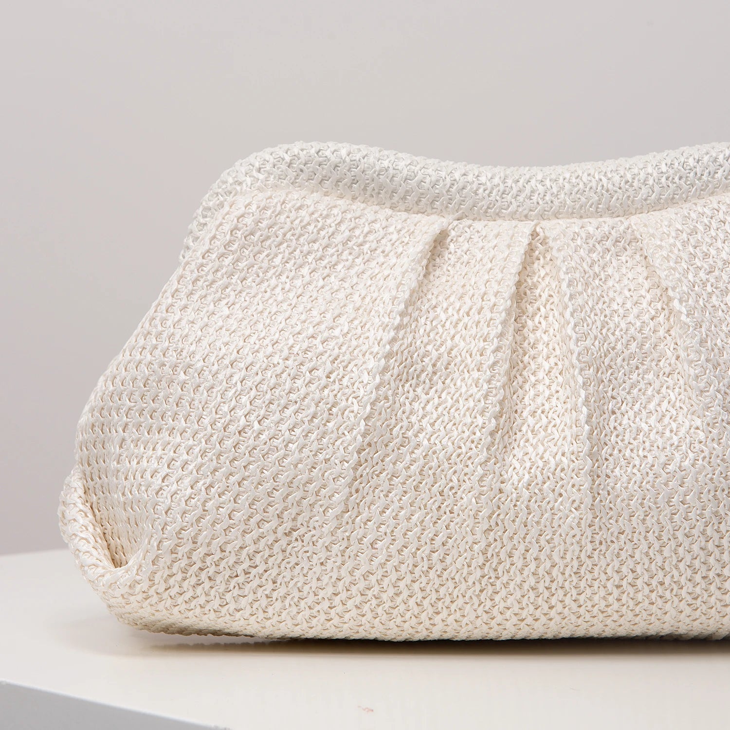 Elariah Women's Bohemian Woven Hollow Clutch Bag – Patterned Straw-Style Evening Handbag with Kiss Lock Closure