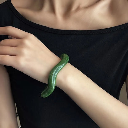 Trendy Multicolor Irregular Acrylic Cuff Bracelet – Geometric Open Bangle for Women