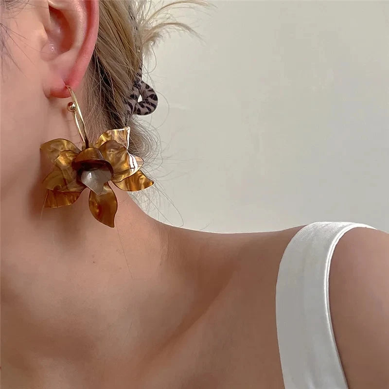Trendy White & Brown Resin Flower Hoop Earrings – Statement Gardenia Design