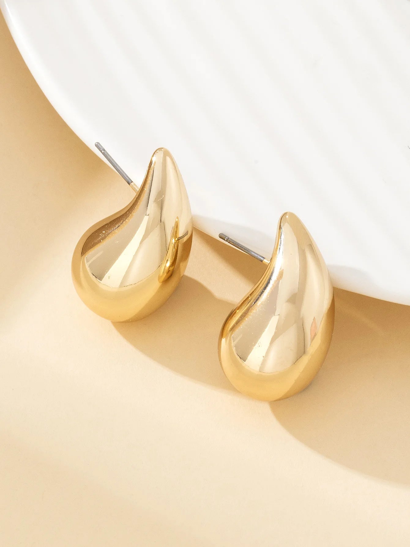 Vintage Chunky Dome Teardrop Earrings – Gold Stainless Steel Statement Earrings for Women