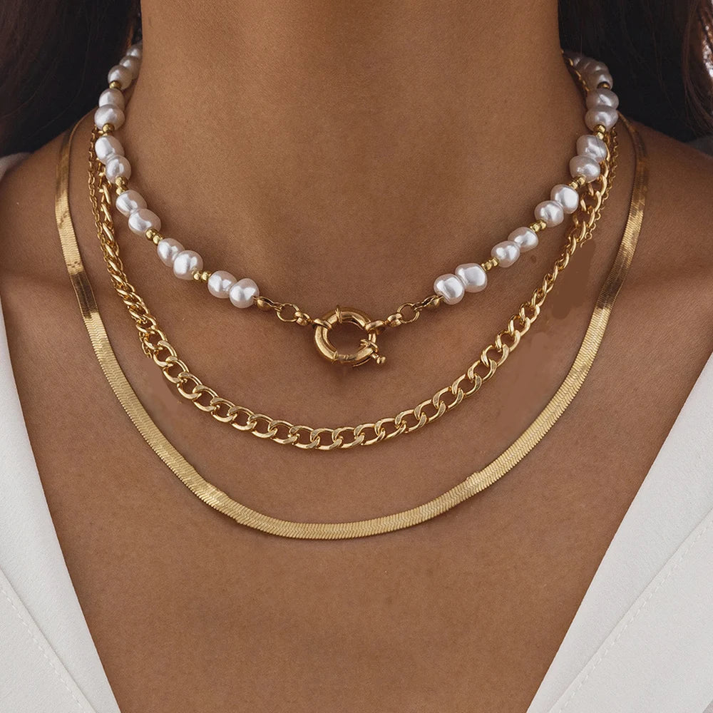 Elegant Irregular Pearl Multi-Layer Necklace with Heart Pendant – Classic Choker Jewelry for Women