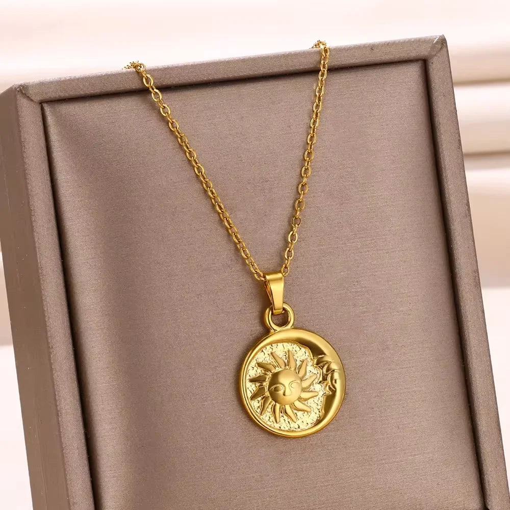 Sunflower Pendant Geometric Necklace – Stainless Steel Clavicle Chain for Women