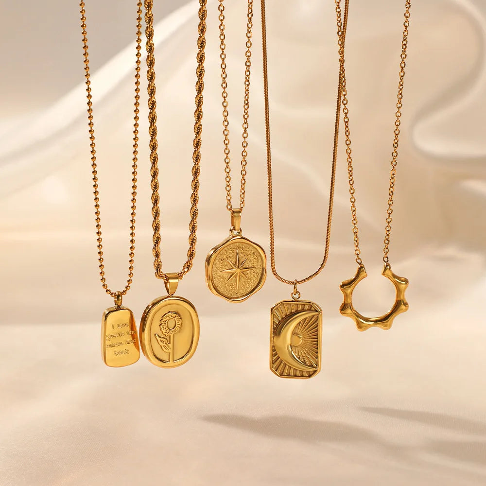 French Vintage Star & Moon Necklace – 316L Stainless Steel Celestial Pendant Chain (Unisex, Gold Tone) | ELARIAH