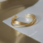 Gold Plated Mobius Stainless Steel Bracelet – Adjustable Women’s Luxury Bangle