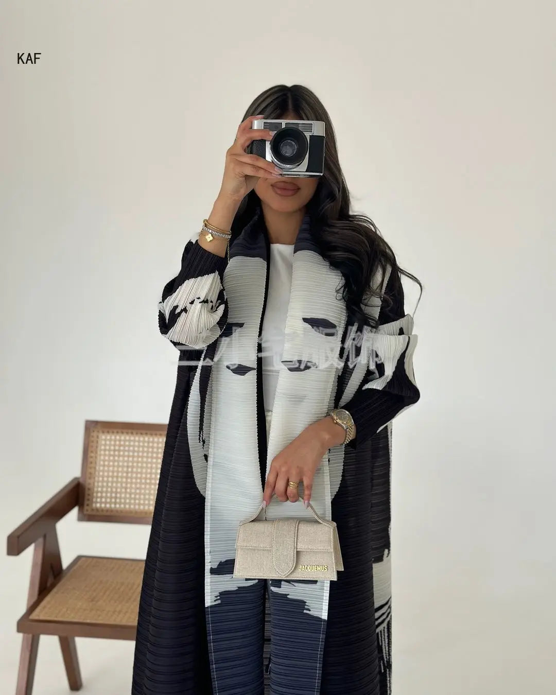 Elariah Retro Printed Pleated Abaya Coat – Belted Chiffon Maxi Modest Windbreaker Jacket for Women (One Size)