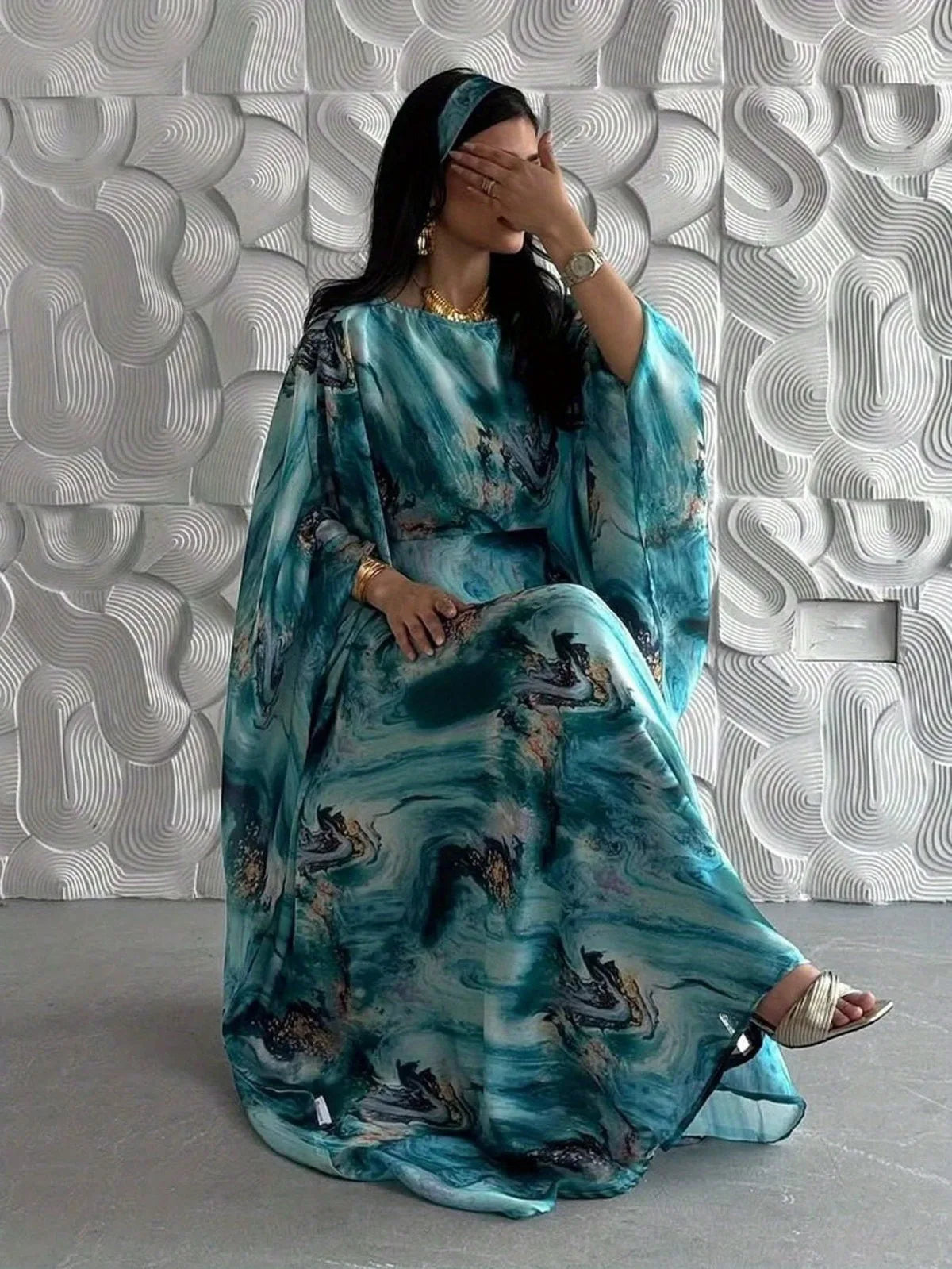 Elegant Printed Pullover Abaya for Women – Loose Fit Full Sleeve Islamic Maxi Kaftan Dress (One Size)