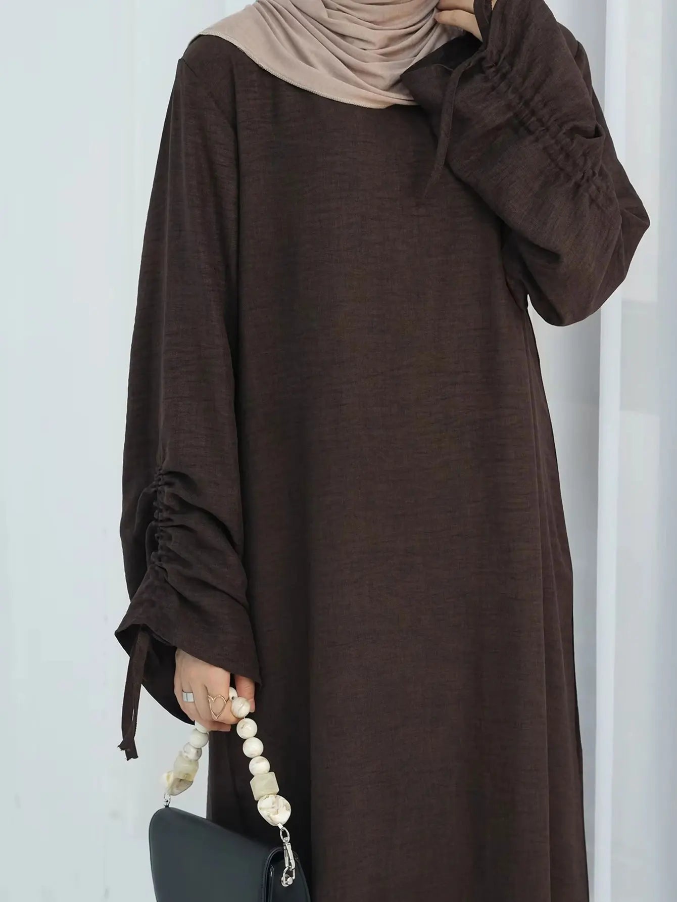 Modest Maxi Abaya Dress for Women – Loose Fit Long Sleeve Lace-Up Cuff Islamic Prayer Kaftan (Autumn/Winter)