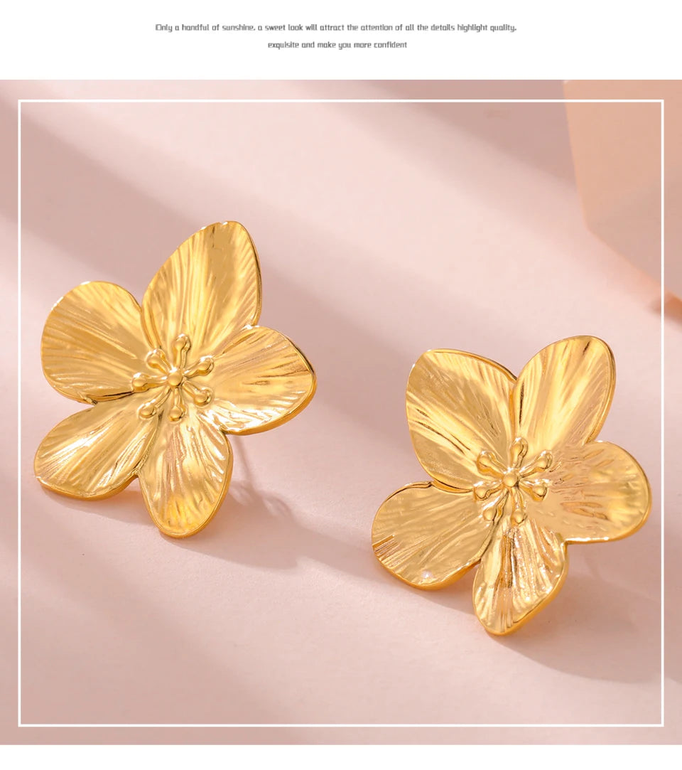 Boucles d'oreilles à tige Unift vintage en forme de fleur pour femme – Bijou bohème tendance en acier inoxydable plaqué or 14 carats
