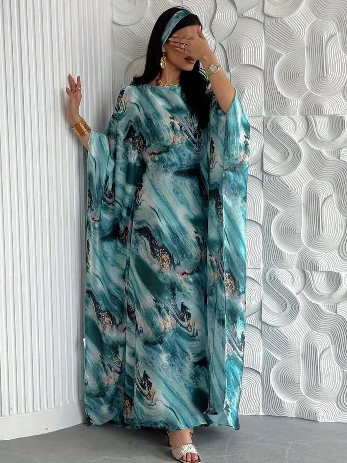 Elegant Printed Pullover Abaya for Women – Loose Fit Full Sleeve Islamic Maxi Kaftan Dress (One Size)