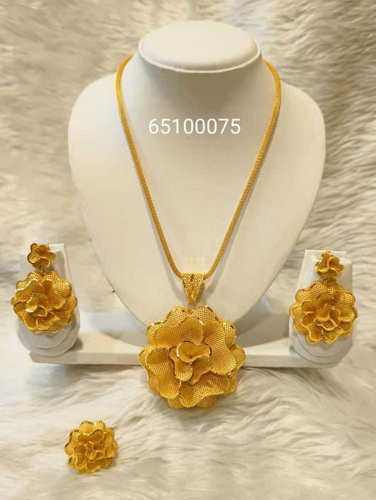 Necklace 0590